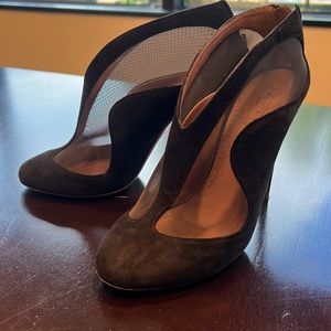 Beautiful! Alaia Suede and mesh booties